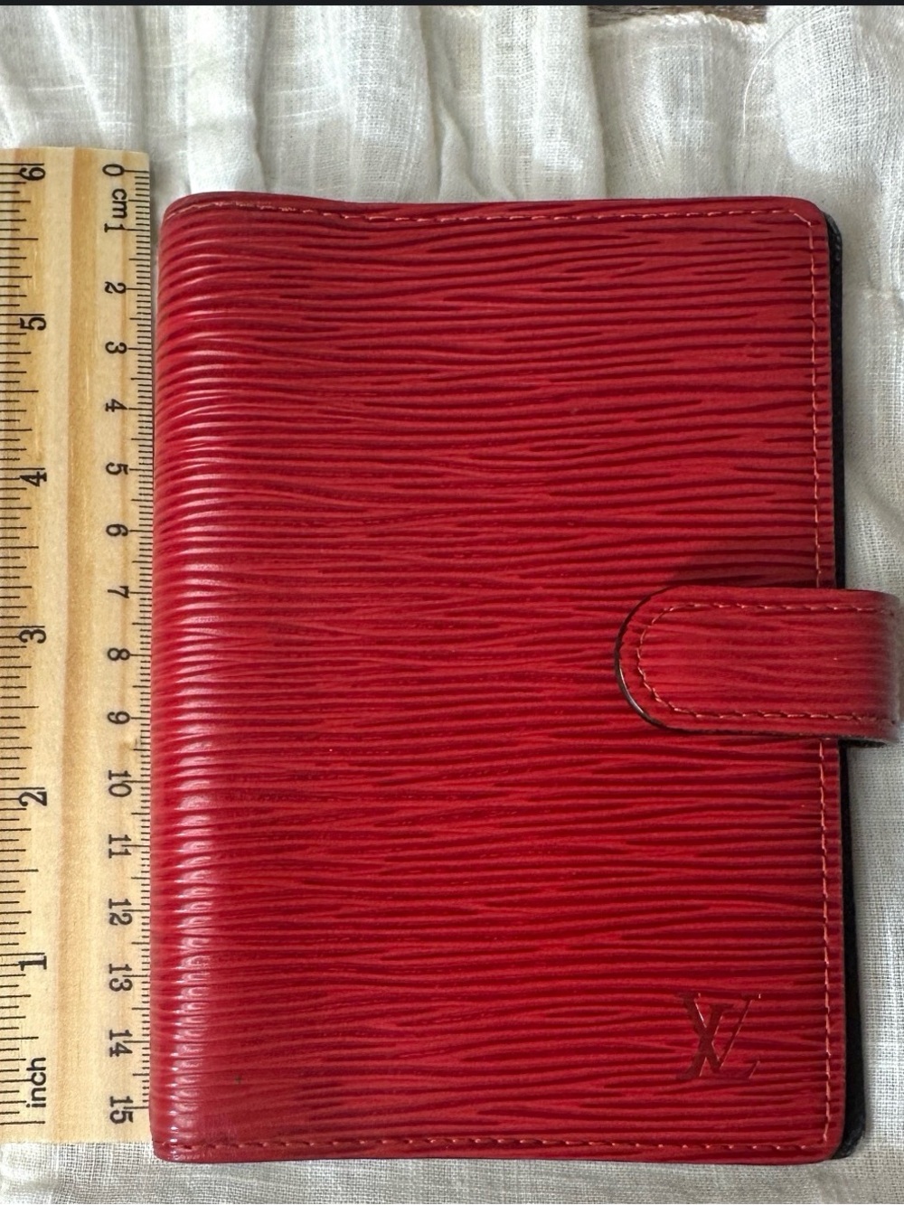AUTHENTIC Louis Vuitton Agenda. Red. - Picture 13 of 16